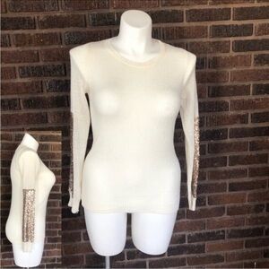 Love Long Sleeve Sequin Sweater Small/Medium‎